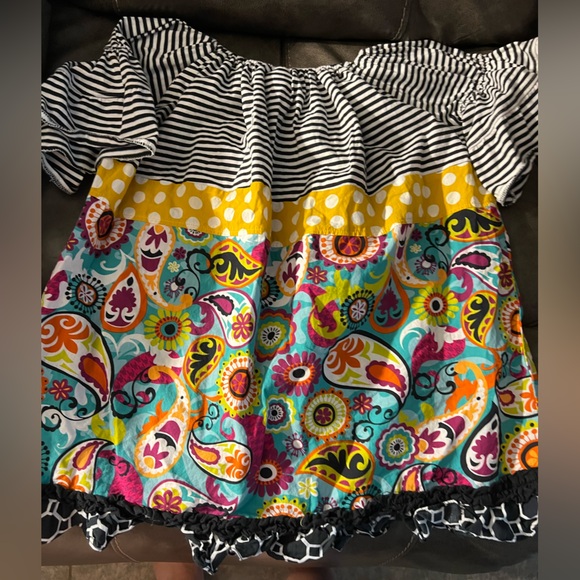 Castles and Crowns Size 4 Children’s top - Picture 4 of 4